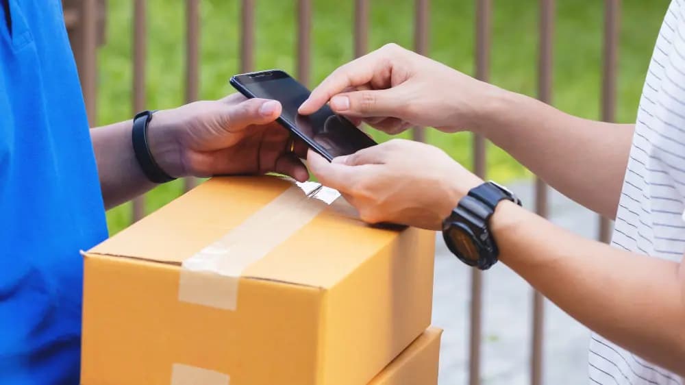 FOB Shipping Point: Definisi, Keuntungan, dan Syarat